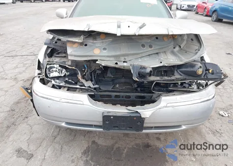 2002 Lincoln Town Car Cartier from USA, damaged, VIN 1LNHM83W72Y650126